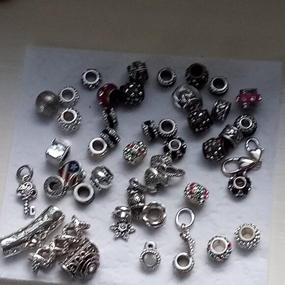 Brighton huge lot of over 40  charms beads and slider - Picture 2 of 16